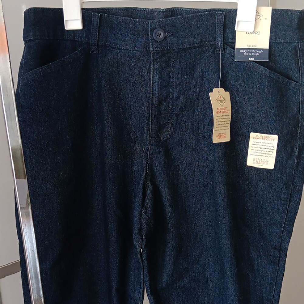 Women's Dark Blue Relaxed Jeans